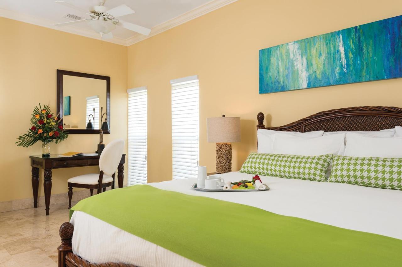 Windsong On The Reef Hotel Grace Bay Exterior foto