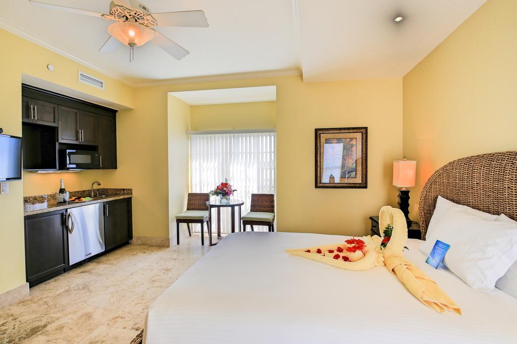 Windsong On The Reef Hotel Grace Bay Exterior foto