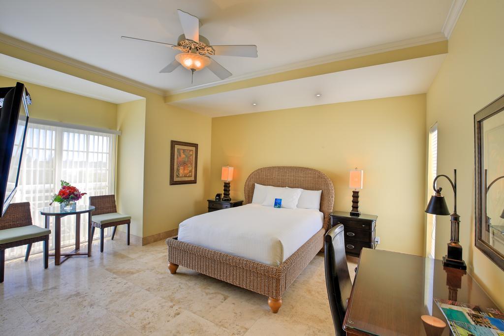 Windsong On The Reef Hotel Grace Bay Exterior foto